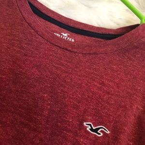 Maroon hollister shirt